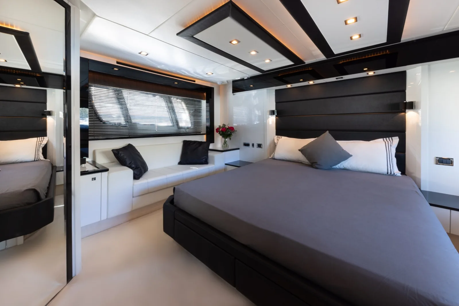 STAR OF SEVEN SEAS - photo 13 yacht charter Cannes