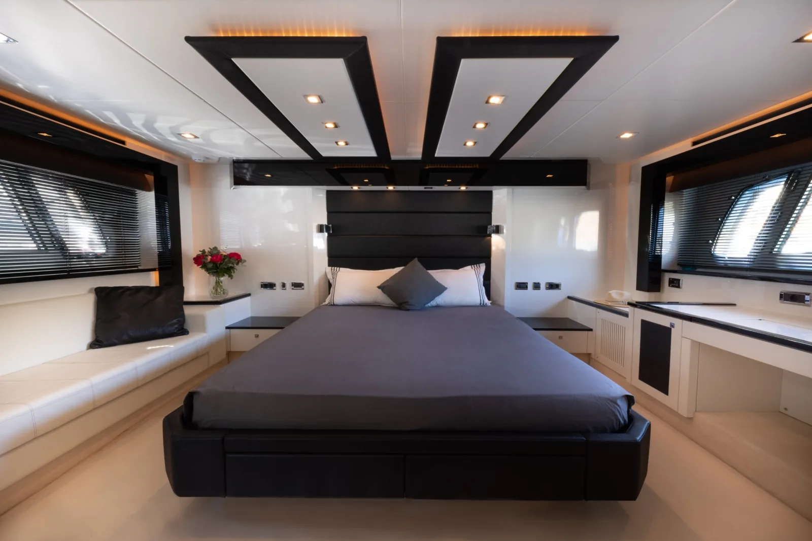 STAR OF SEVEN SEAS - photo 14 yacht charter Cannes