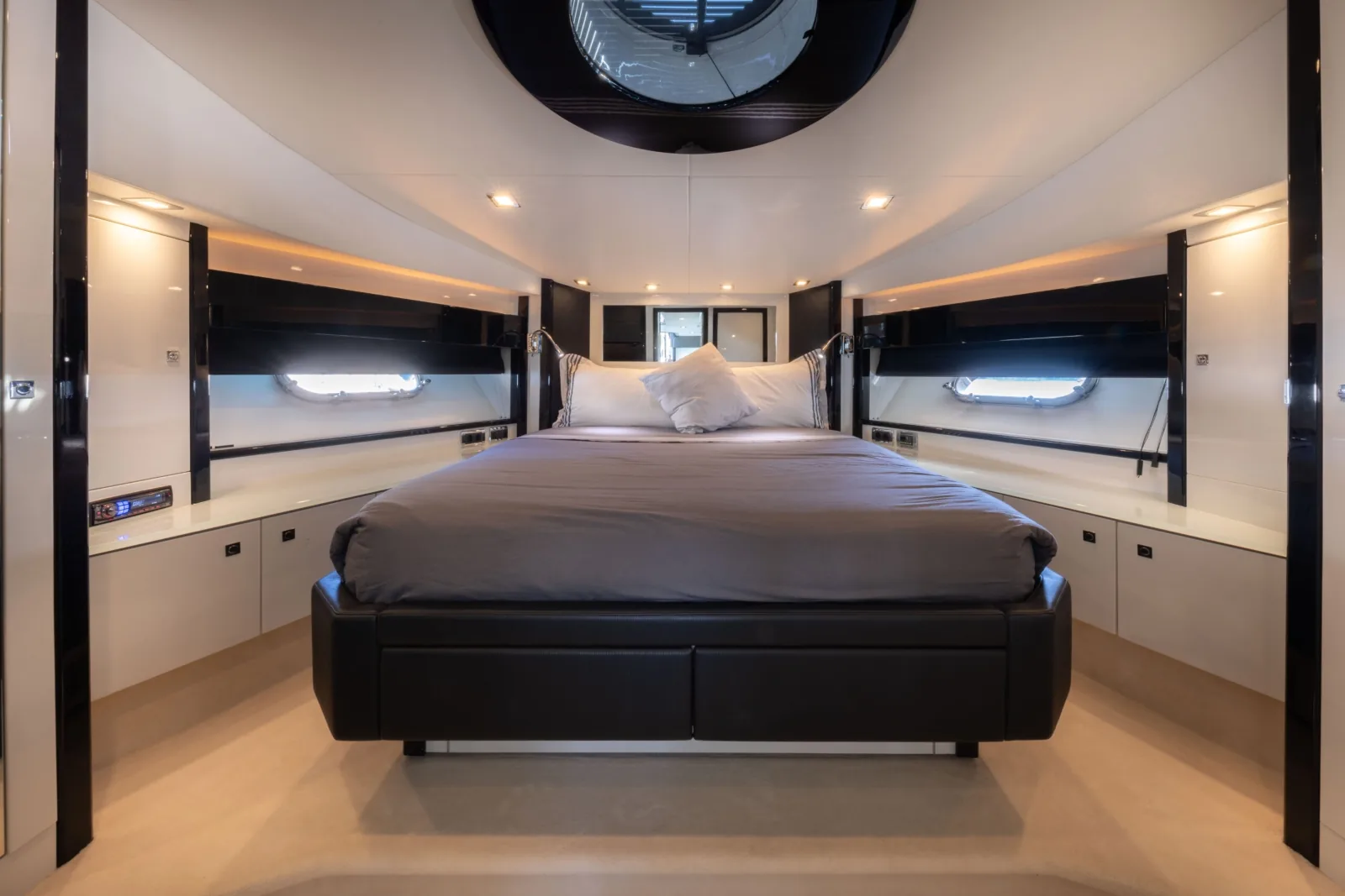 STAR OF SEVEN SEAS - photo 15 yacht charter Cannes