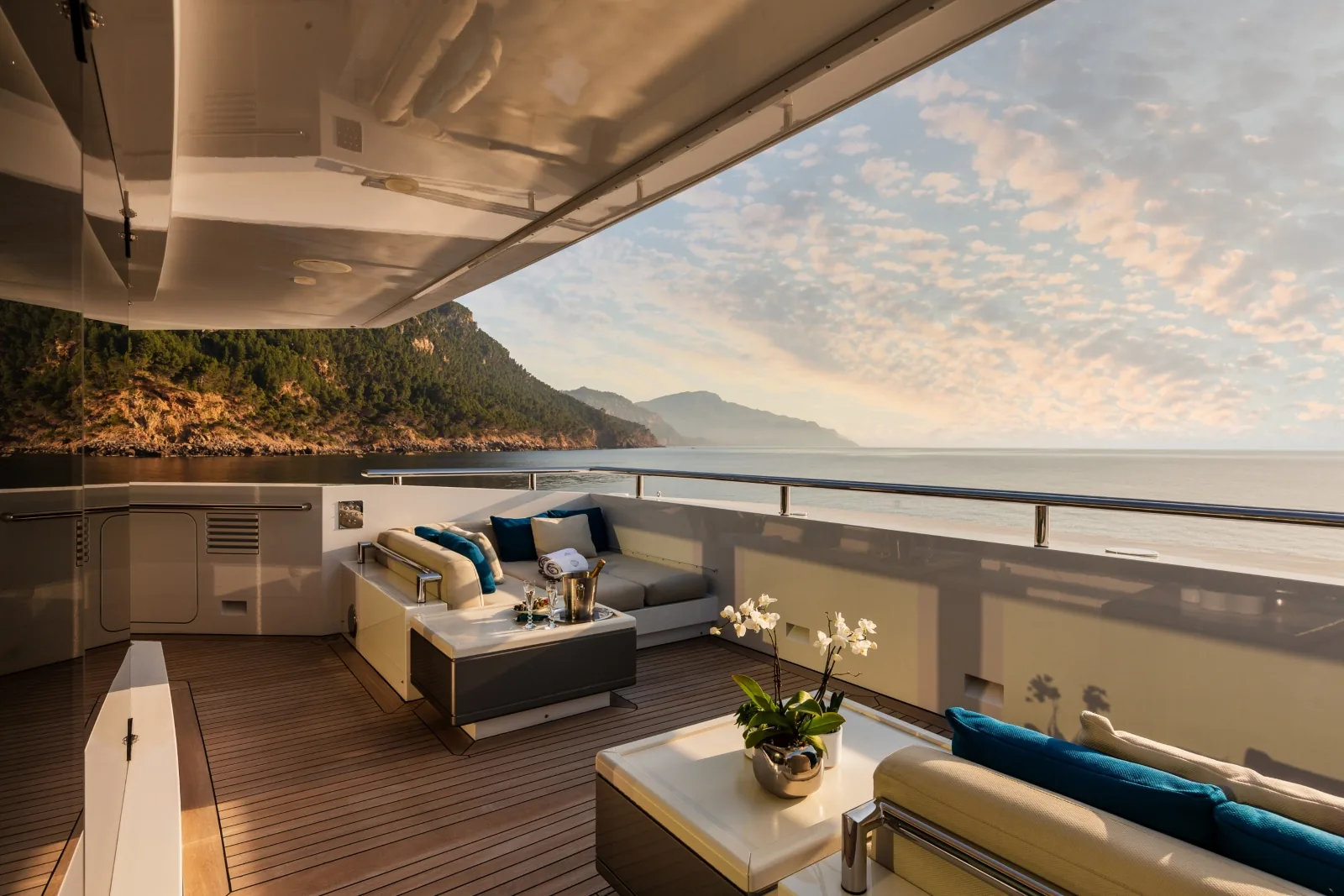 STELLA MARIS - photo 17 yacht charter Cannes