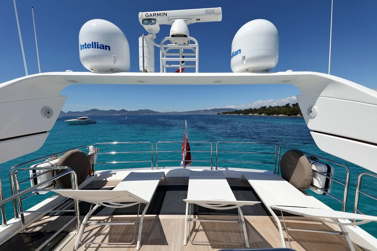 SUMMER BREEZE - photo 11 yacht charter Cannes