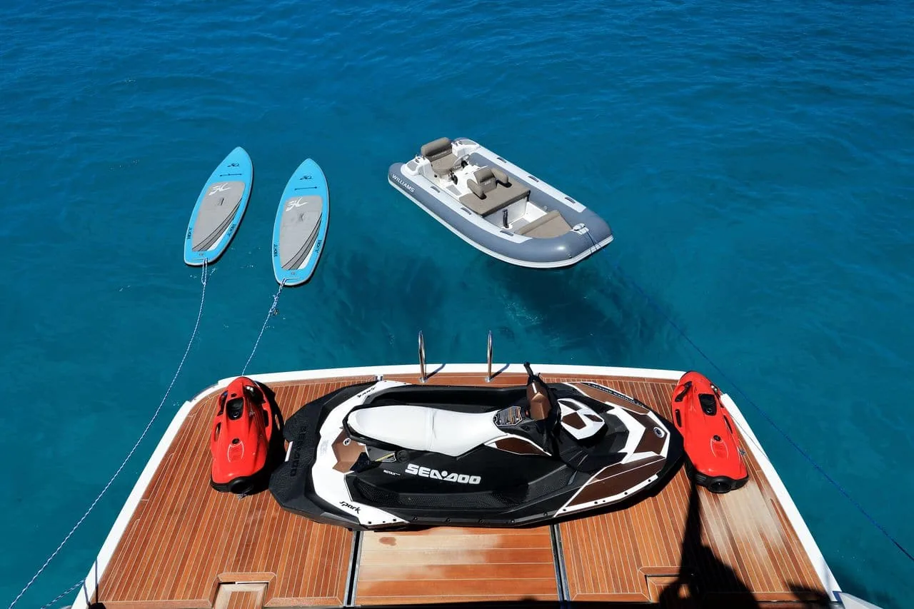 SUMMER BREEZE - photo 19 yacht charter Cannes