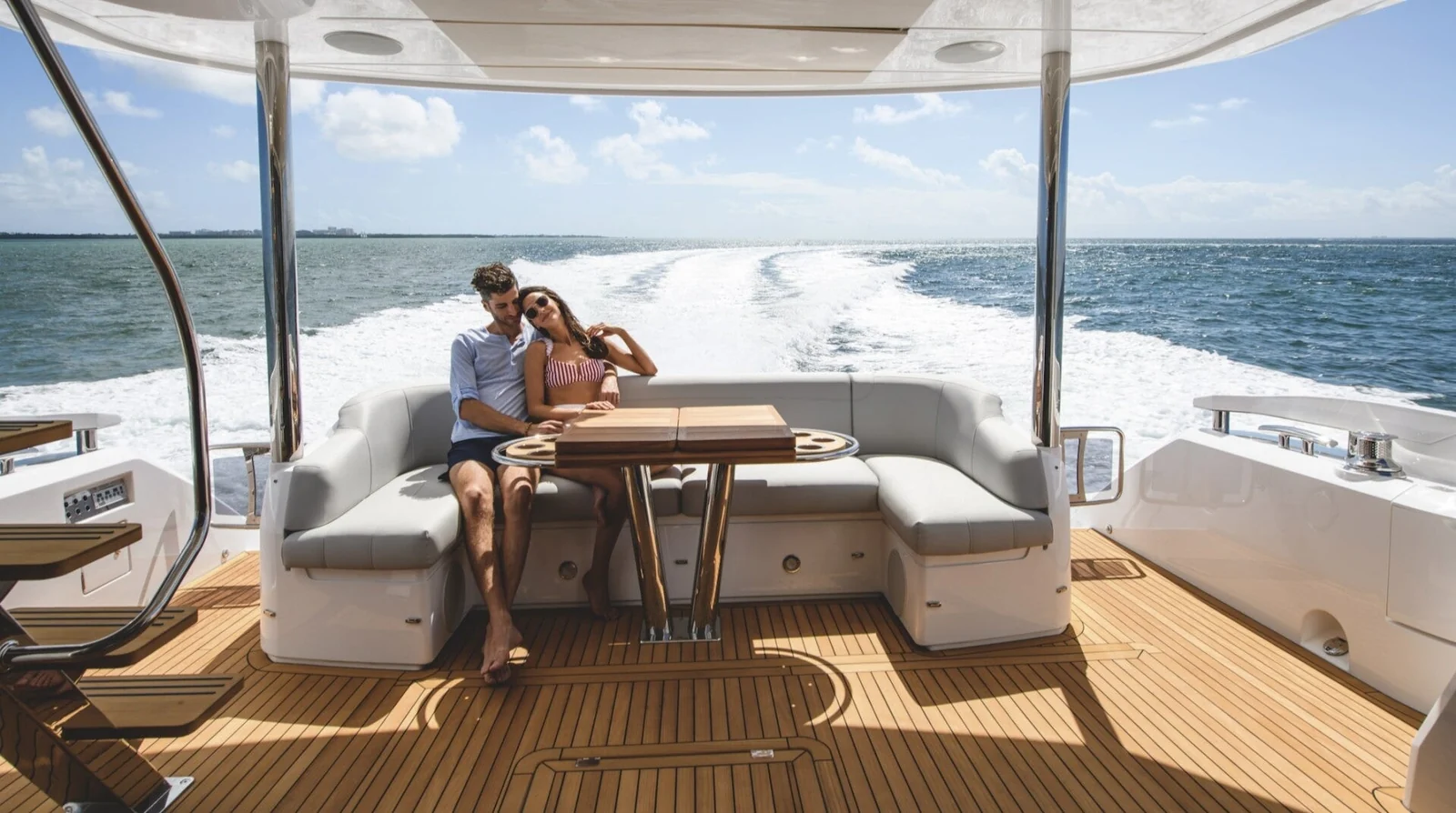 Sunseeker Predator 68, photo 7 location yacht Cannes