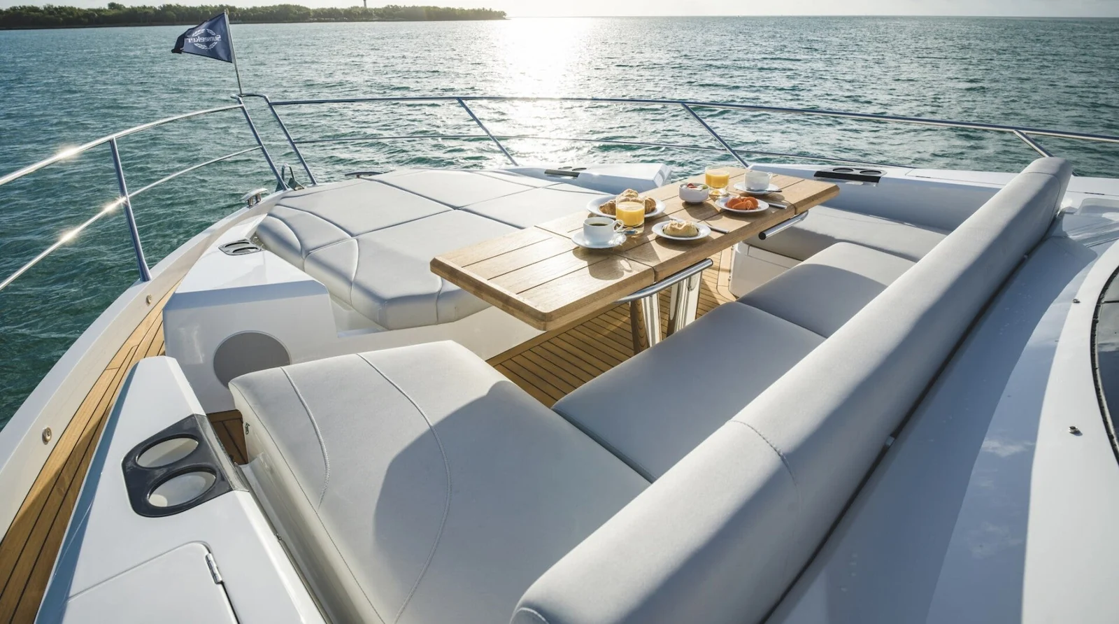 Sunseeker Predator 68, photo 11 location yacht Cannes