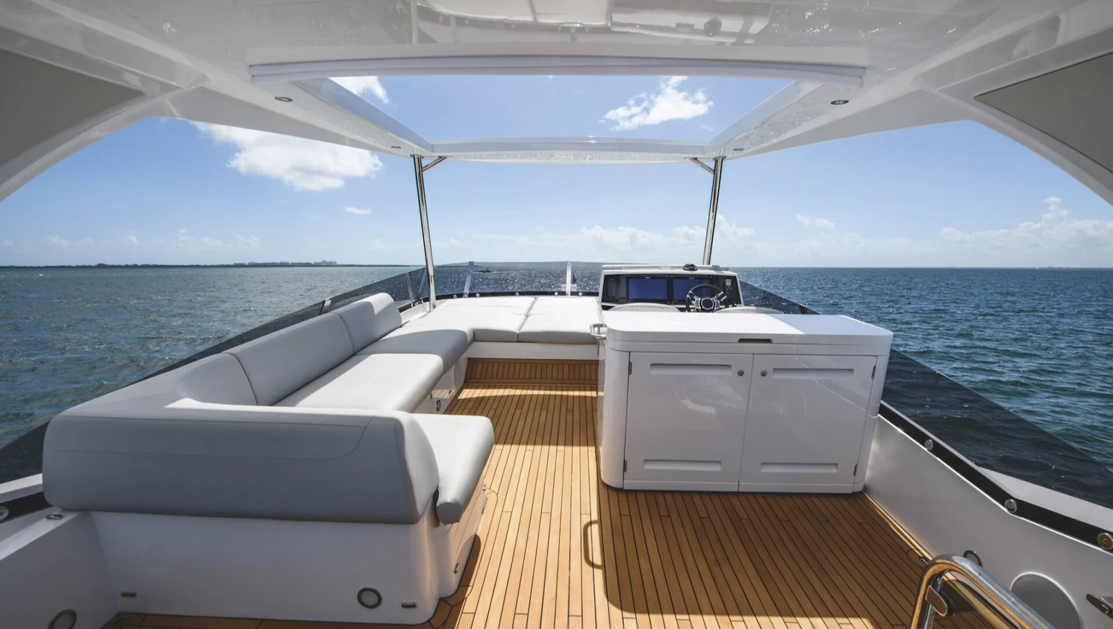 Sunseeker Predator 68, photo 12 location yacht Cannes