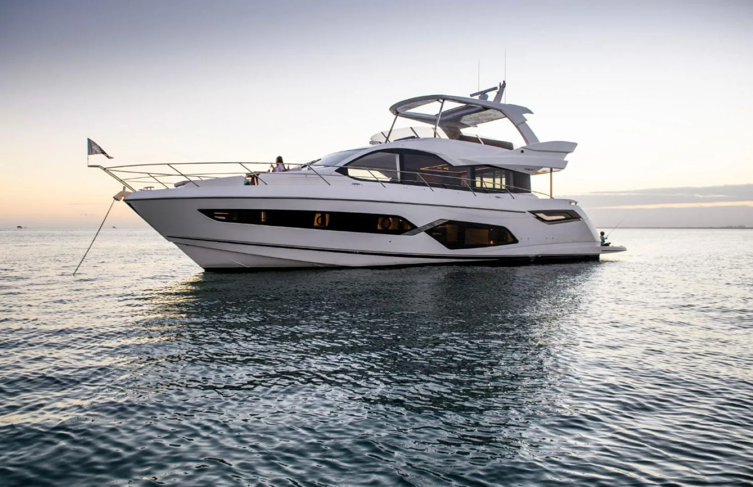 SUNSEEKER 70 - photo 3 yacht charter Cannes