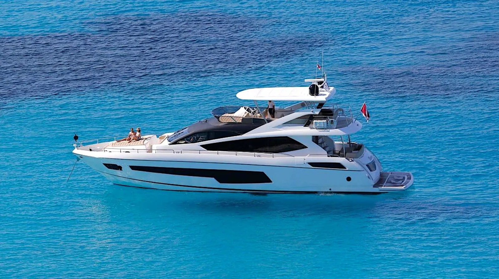 Sunseeker 75 Yacht (SarahLisa), photo 2 location yacht Cannes
