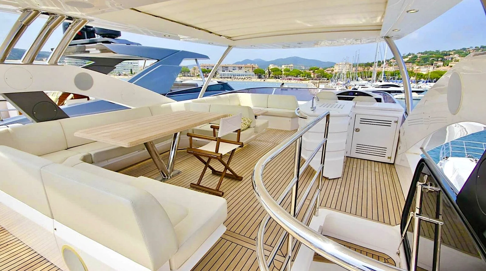 Sunseeker 75 Yacht (SarahLisa), photo 9 location yacht Cannes