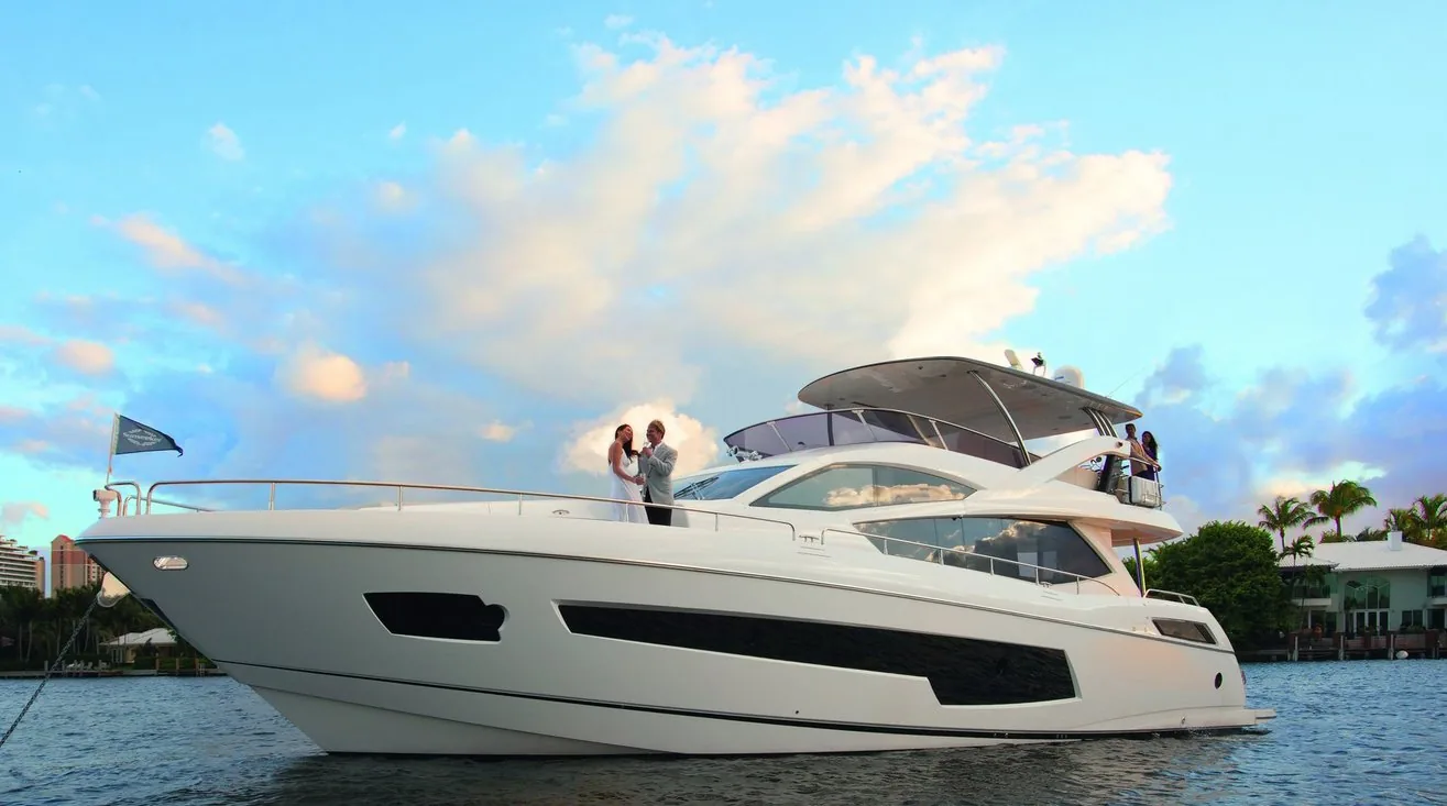 SUNSEEKER 75 - photo 4 yacht charter Cannes