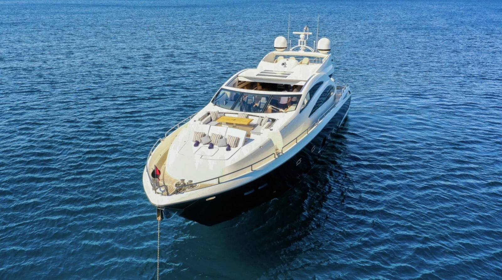 Sunseeker 86 Yacht, photo 8 location yacht Cannes