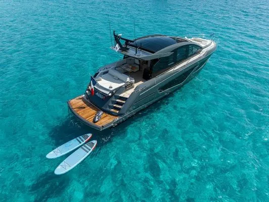 SUNSEEKER PREDATOR 65 - yacht charter Cannes