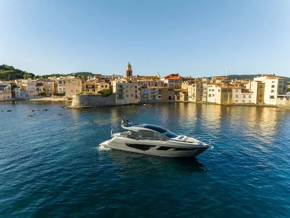 SUNSEEKER PREDATOR 65 - photo 2 yacht charter Cannes