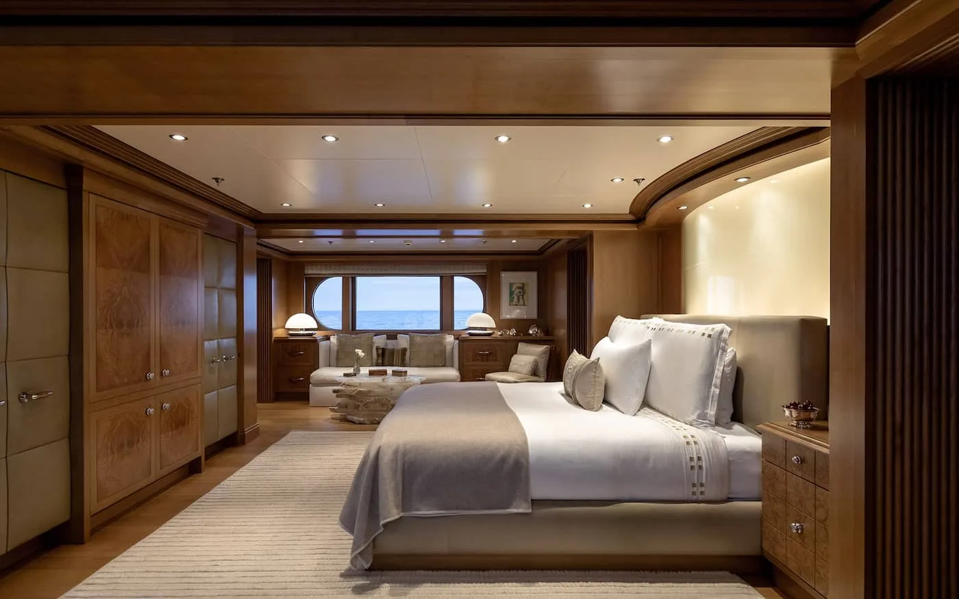 TREEHOUSE - photo 27 yacht charter Cannes
