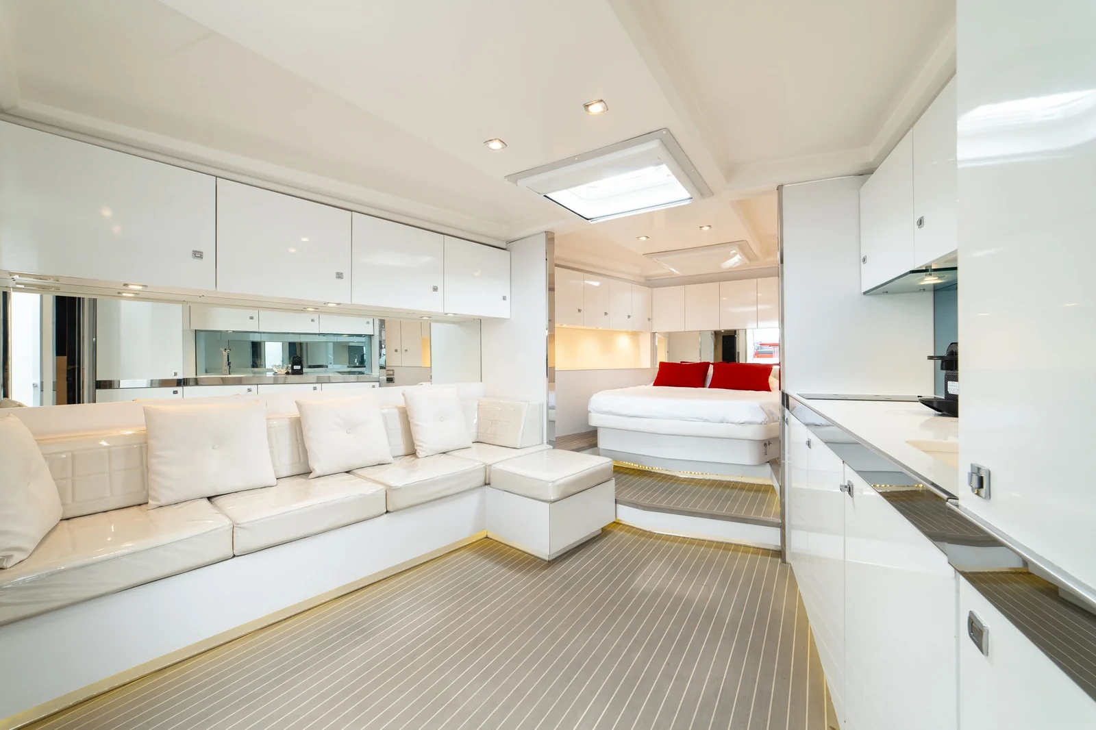 VanDutch 55, photo 12 location yacht Cannes
