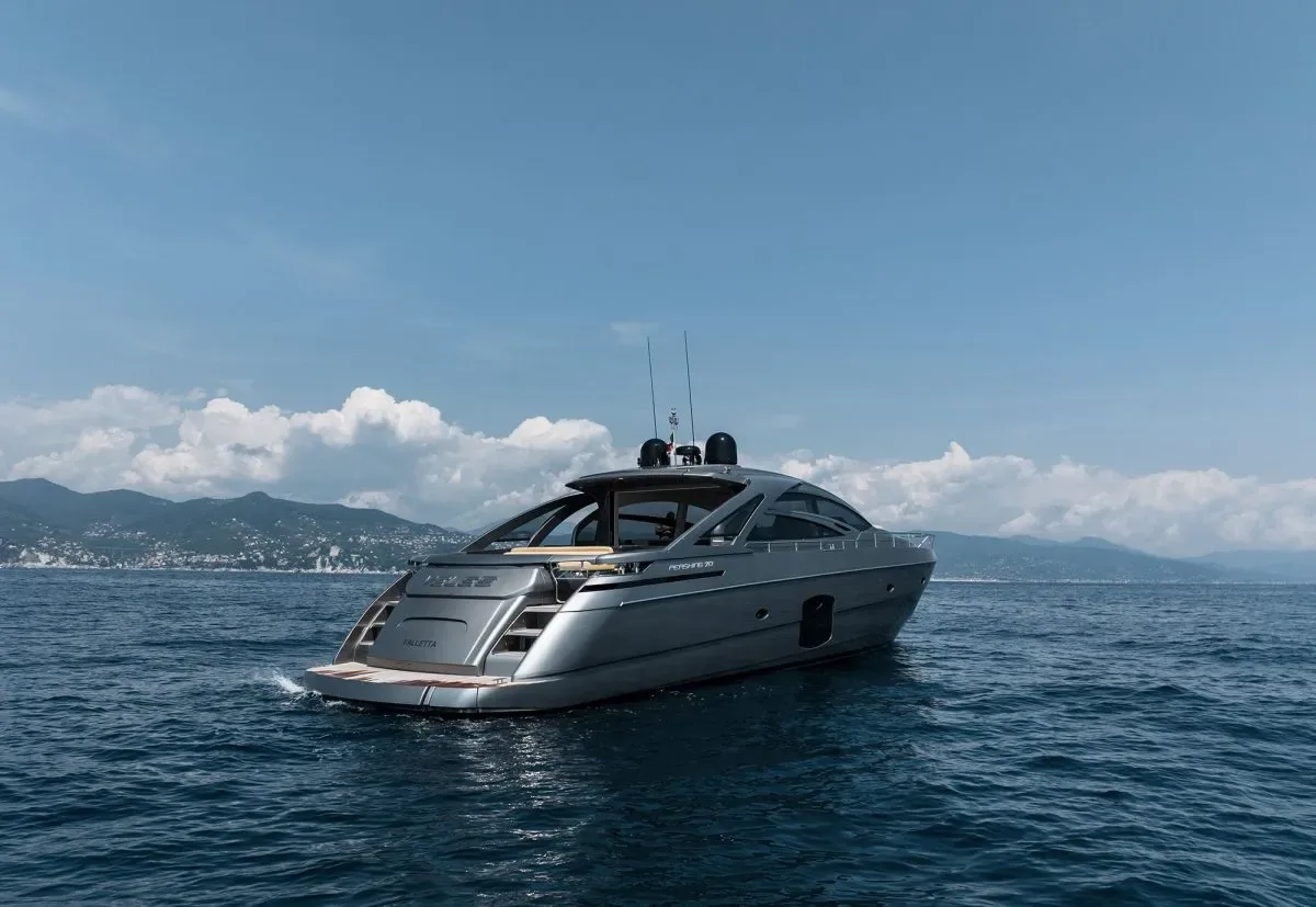 VELES - photo 8 yacht charter Cannes