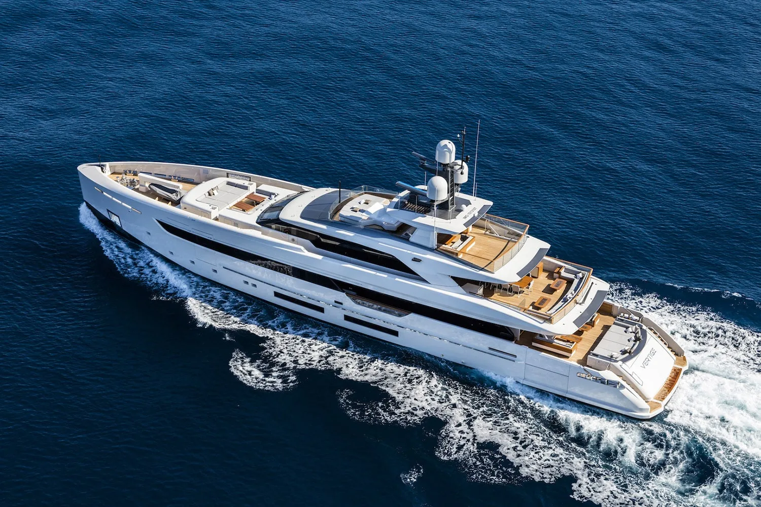VERTIGE - photo 3 yacht charter Cannes