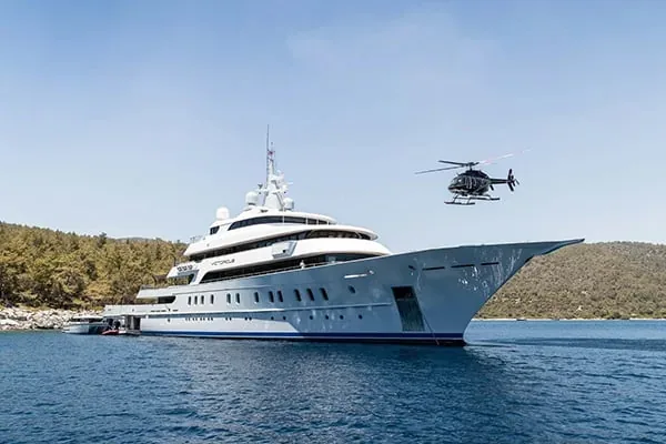 VICTORIOUS - location yacht Cannes