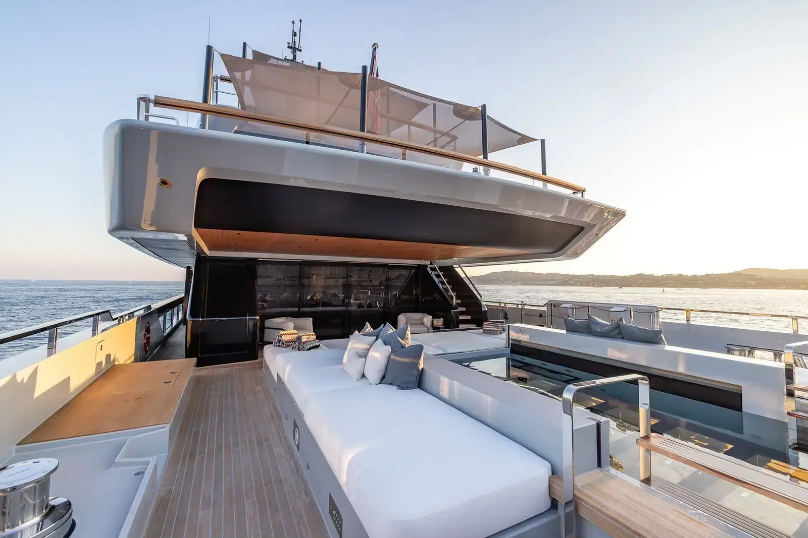 VIRTUOSITY - photo 3 yacht charter Cannes