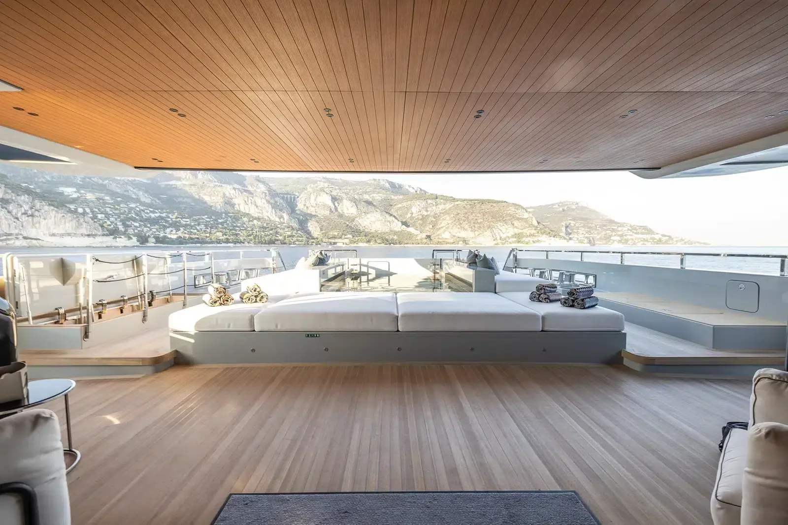VIRTUOSITY - photo 5 yacht charter Cannes
