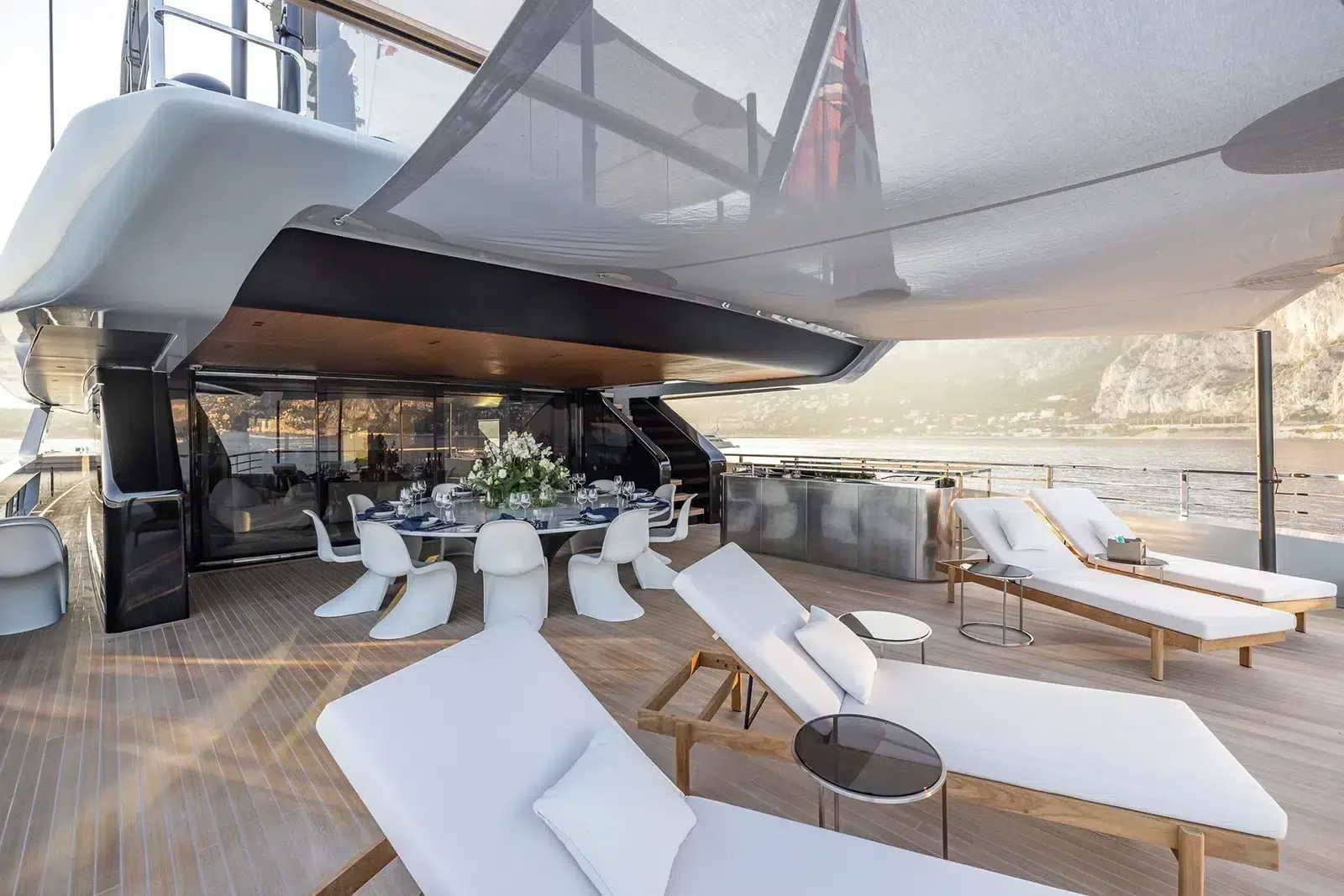 VIRTUOSITY - photo 12 yacht charter Cannes