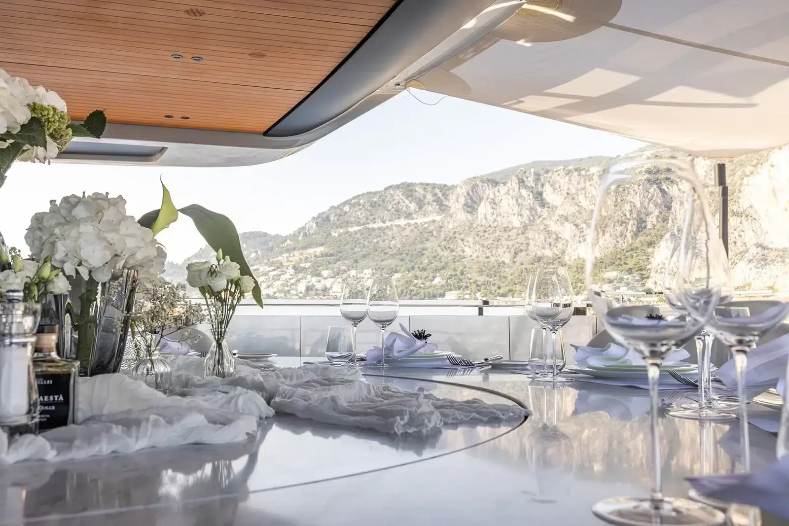 VIRTUOSITY - photo 15 yacht charter Cannes