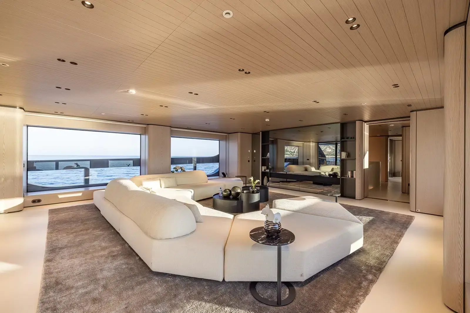 VIRTUOSITY - photo 22 yacht charter Cannes