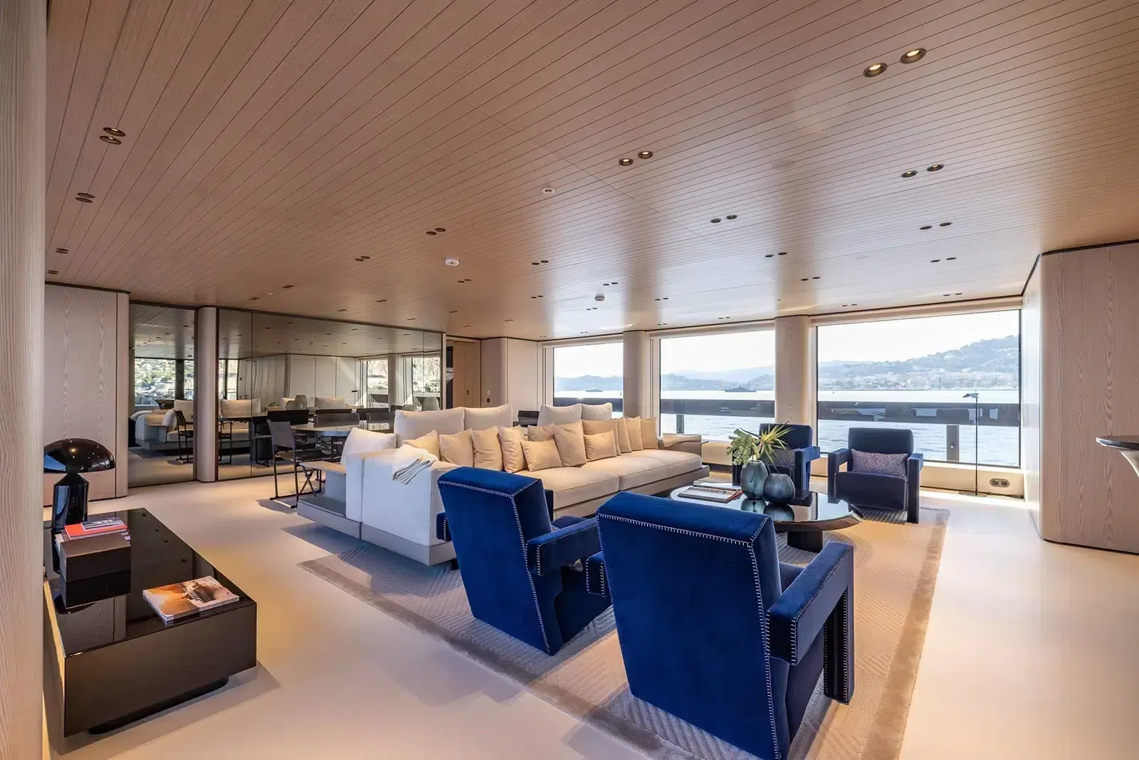 VIRTUOSITY - photo 27 yacht charter Cannes