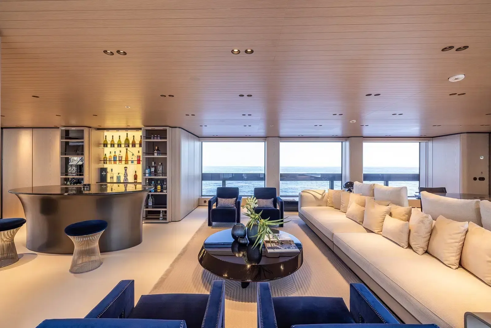 VIRTUOSITY - photo 28 yacht charter Cannes