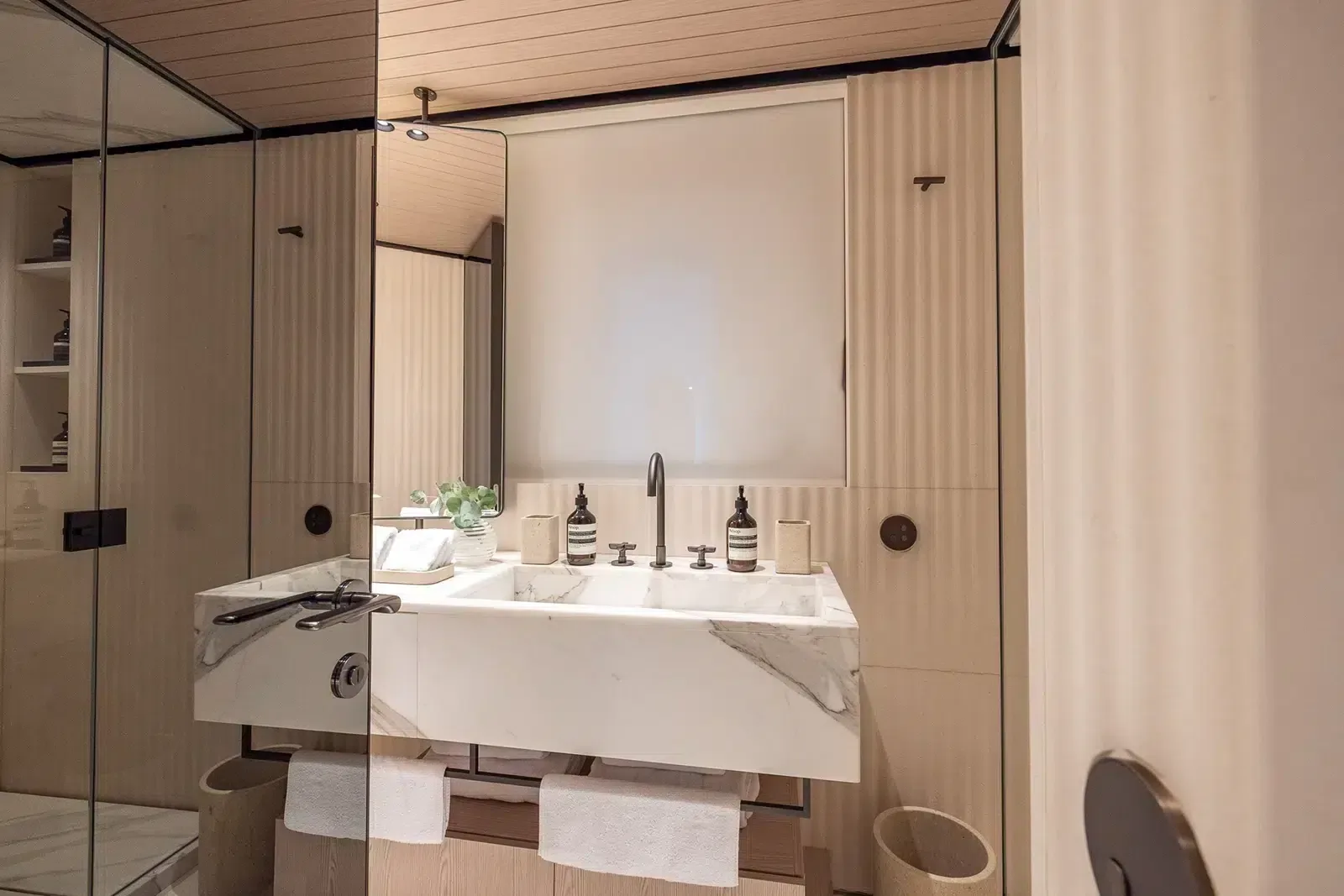 VIRTUOSITY - photo 45 yacht charter Cannes