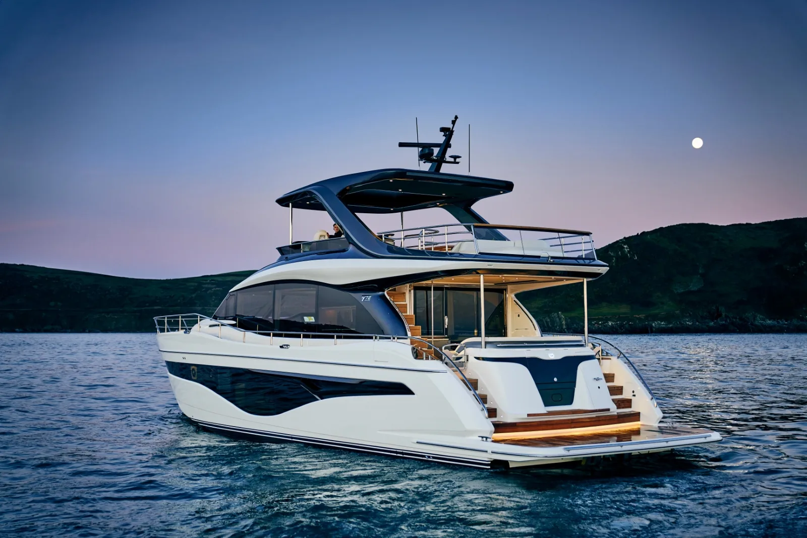 WILJIM V - photo 4 yacht charter Cannes