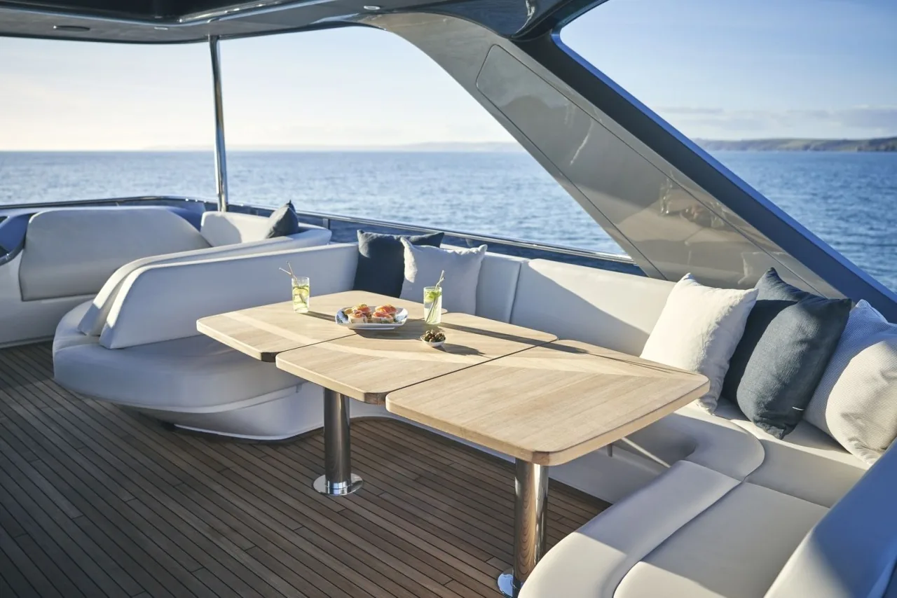 WILJIM V - photo 7 yacht charter Cannes