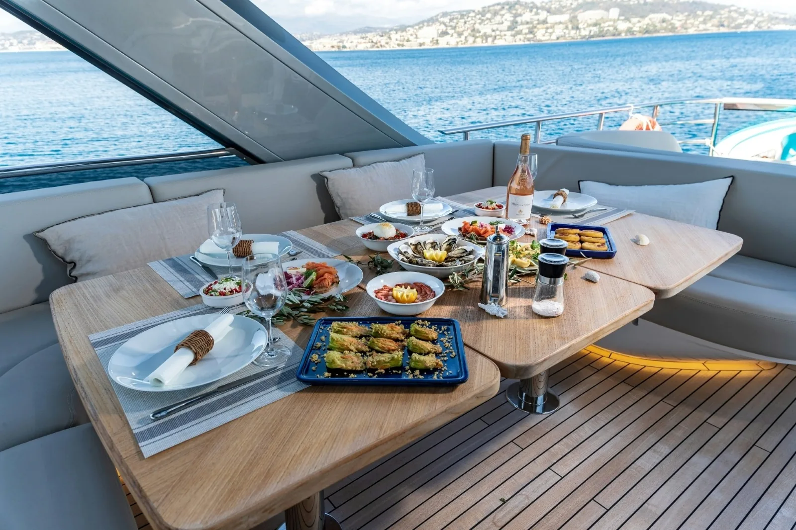 WILJIM V - photo 8 yacht charter Cannes