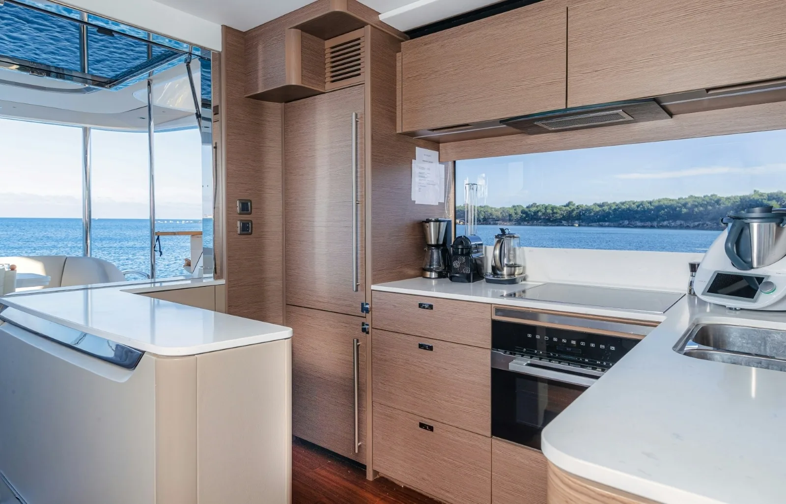 WILJIM V - photo 15 yacht charter Cannes